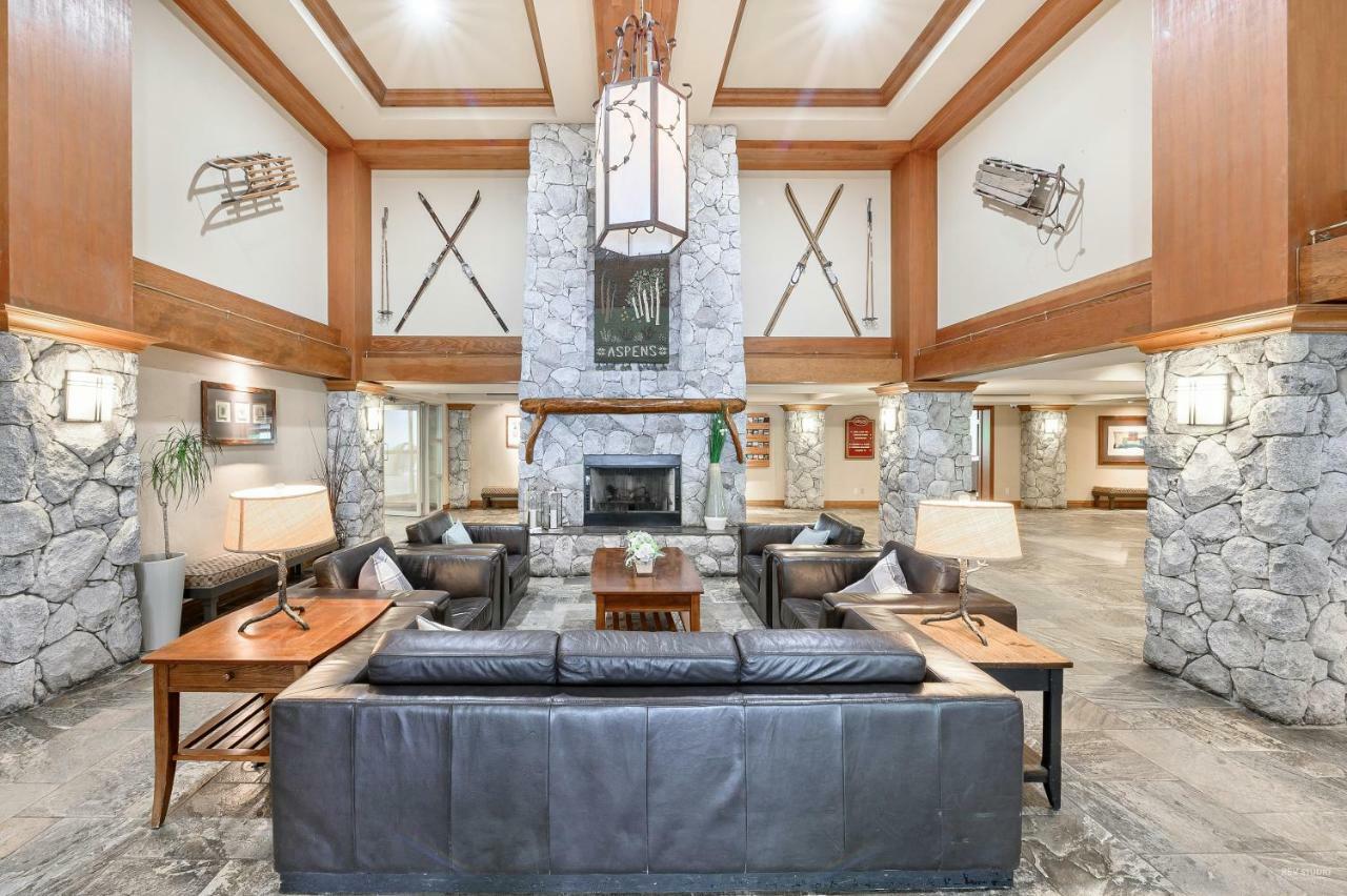 The Best Top Floor Ski-In/Ski-Out At The Aspens ウィスラー エクステリア 写真